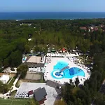 Mobile In The Adriano Family Village Punta Marina
